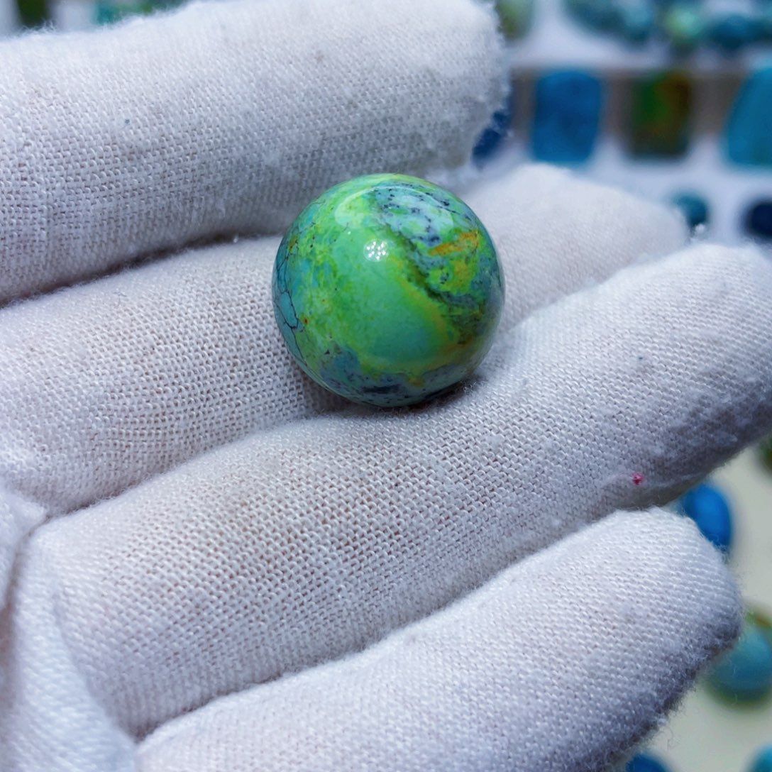 绿松石未镶嵌饰品