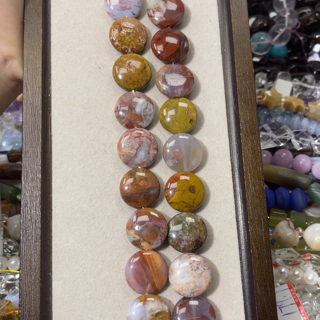 玛瑙/玉髓散珠战、国红石原饼