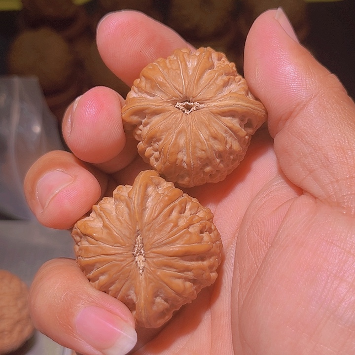 文玩核桃把件k**h铁锤