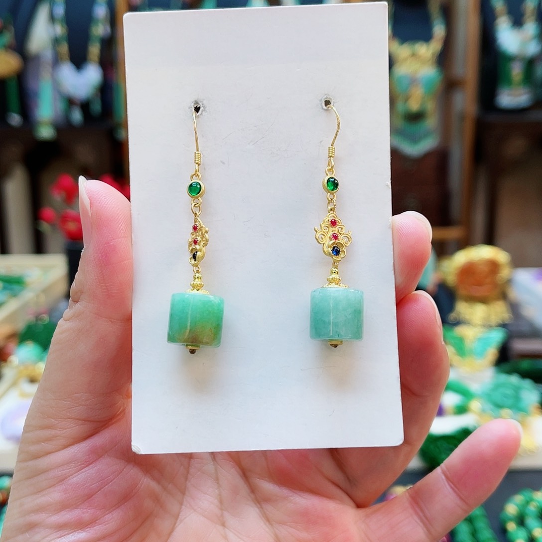 翡翠未镶嵌耳饰48小时鉴赏期