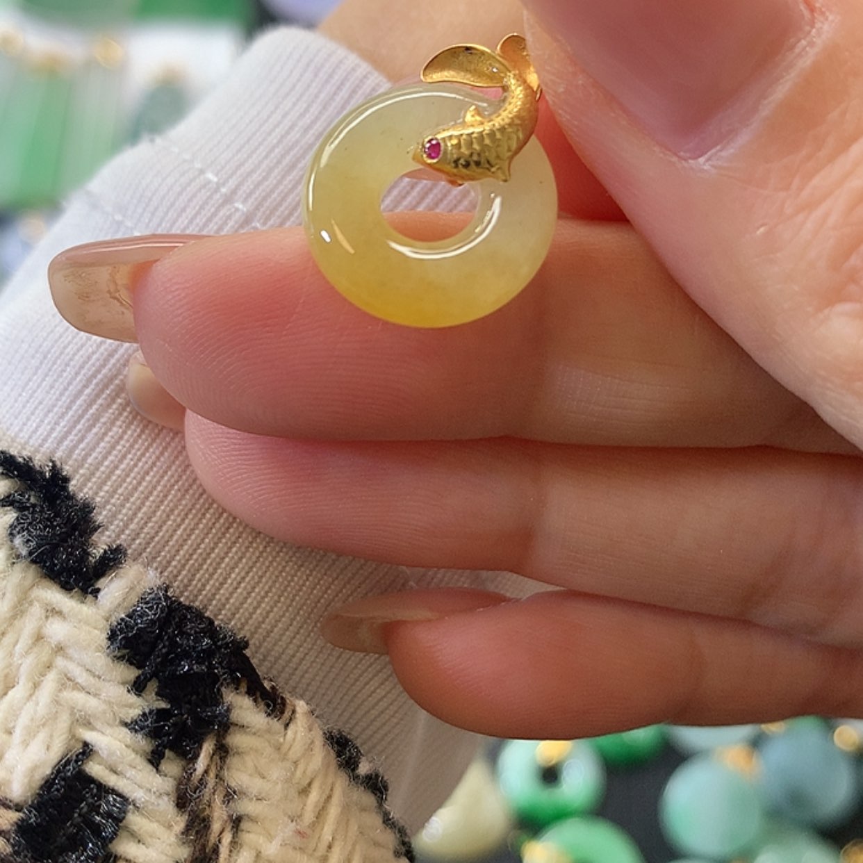 【闪购商品】翡翠吊坠(赠链)18K金镶嵌切