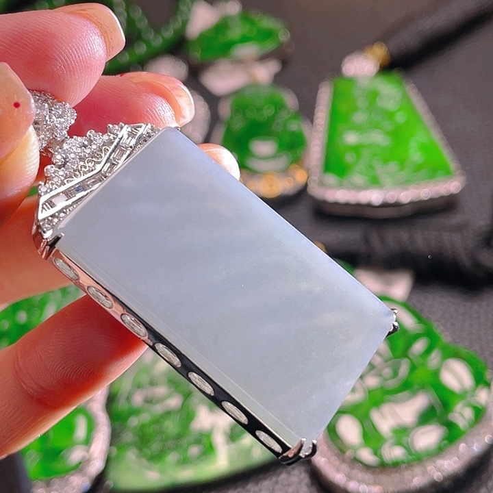 翡翠颈饰未镶嵌34，