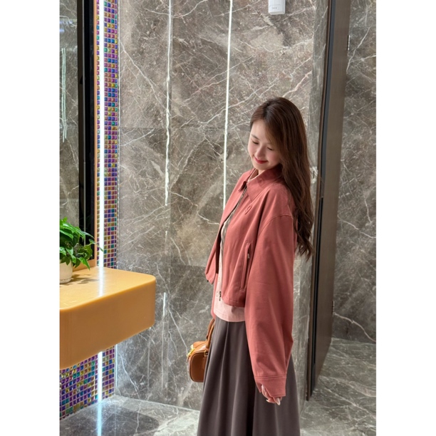 GIRDEAR/哥弟「芭乐气泡」早秋新款夹克抽绳翻领外套女1400751