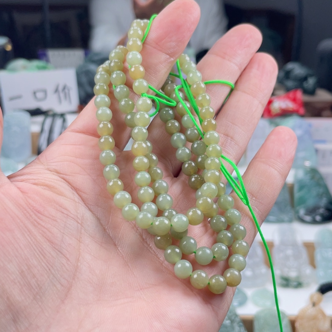 翡翠未镶嵌颈饰珠链