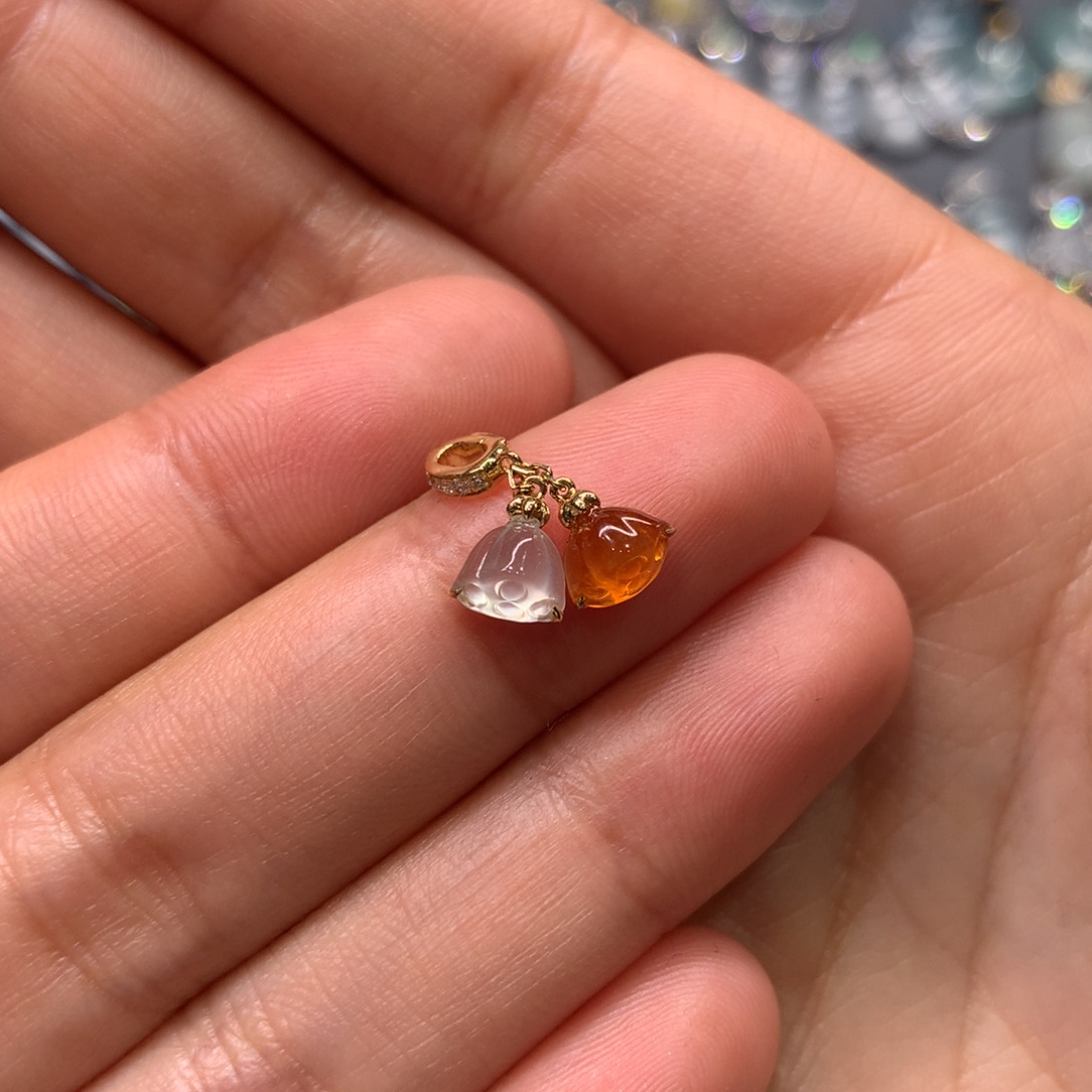 翡翠颈饰18K金镶嵌彤*吊坠