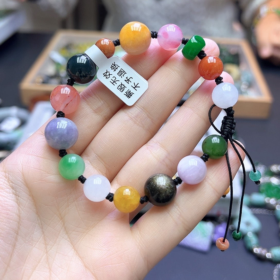 静***和翡翠未镶嵌颈饰199