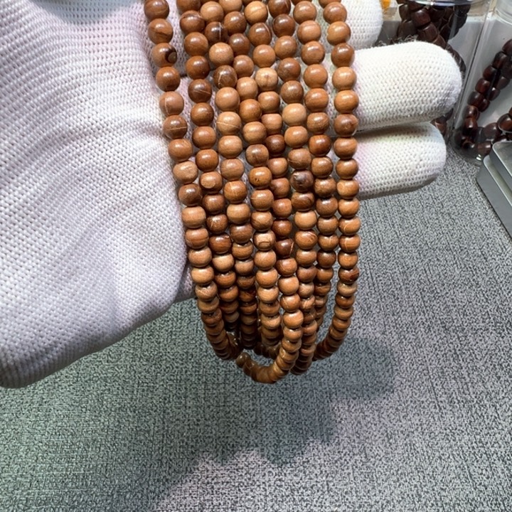 木质类檀香木0.6……108………瑕疵