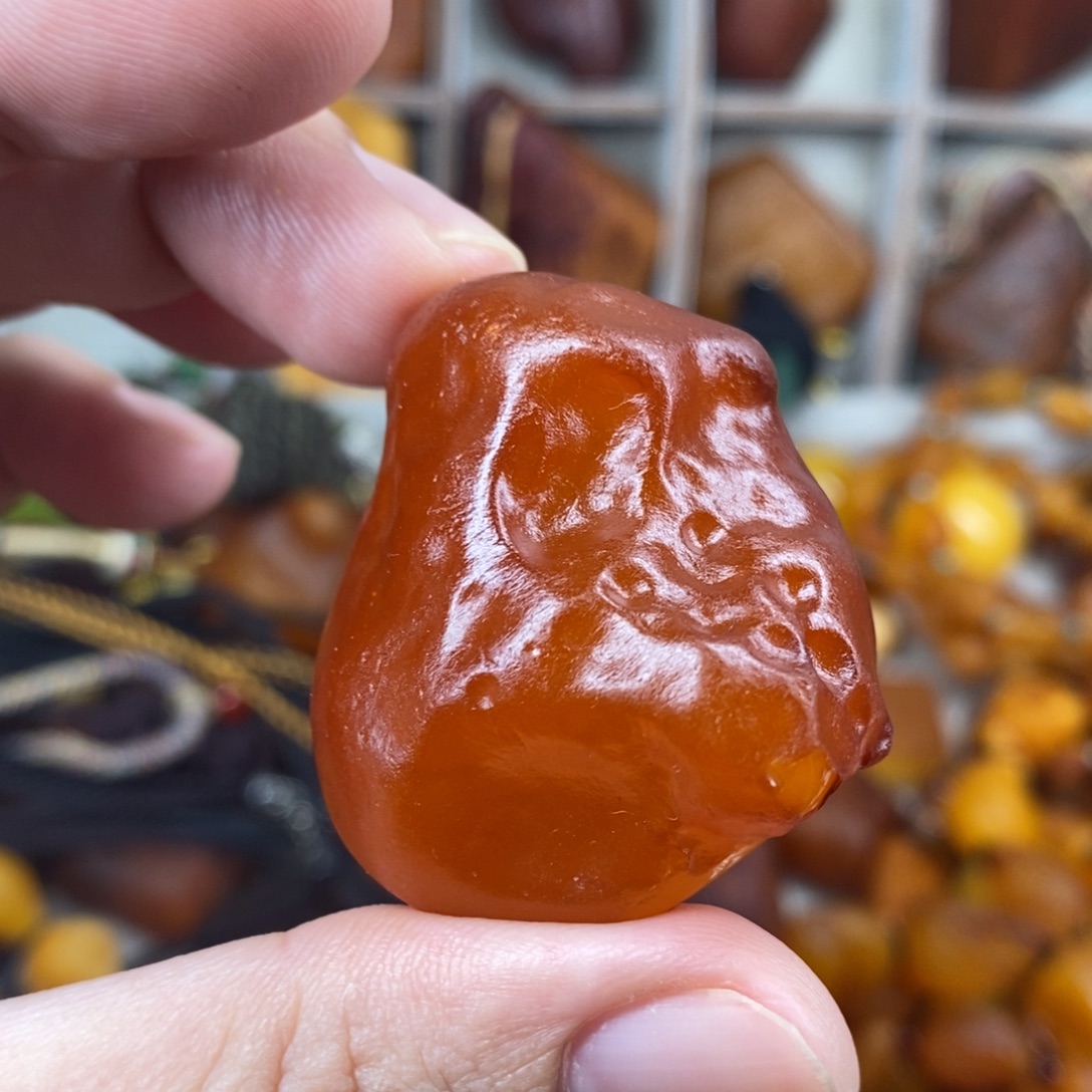 琥珀未镶嵌珠宝奇石