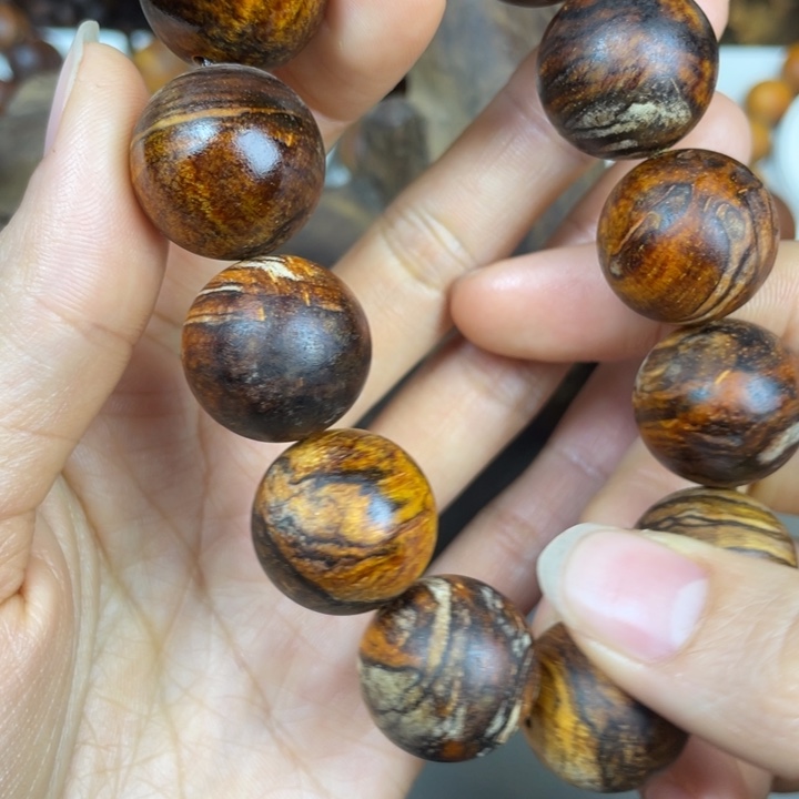 贡木把件L****e手串手串