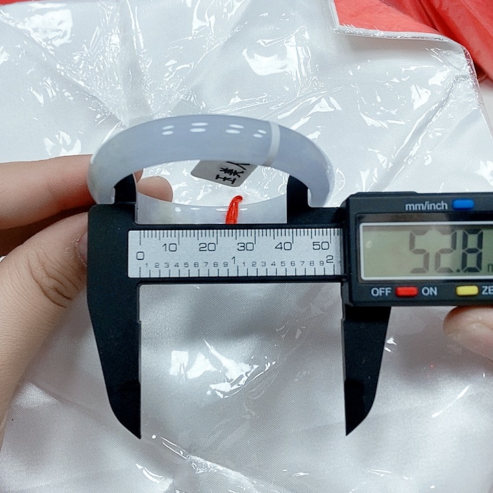 翡翠手镯未镶嵌123            