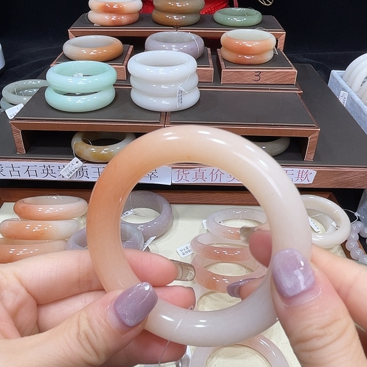 @***天石英质玉手镯未镶嵌