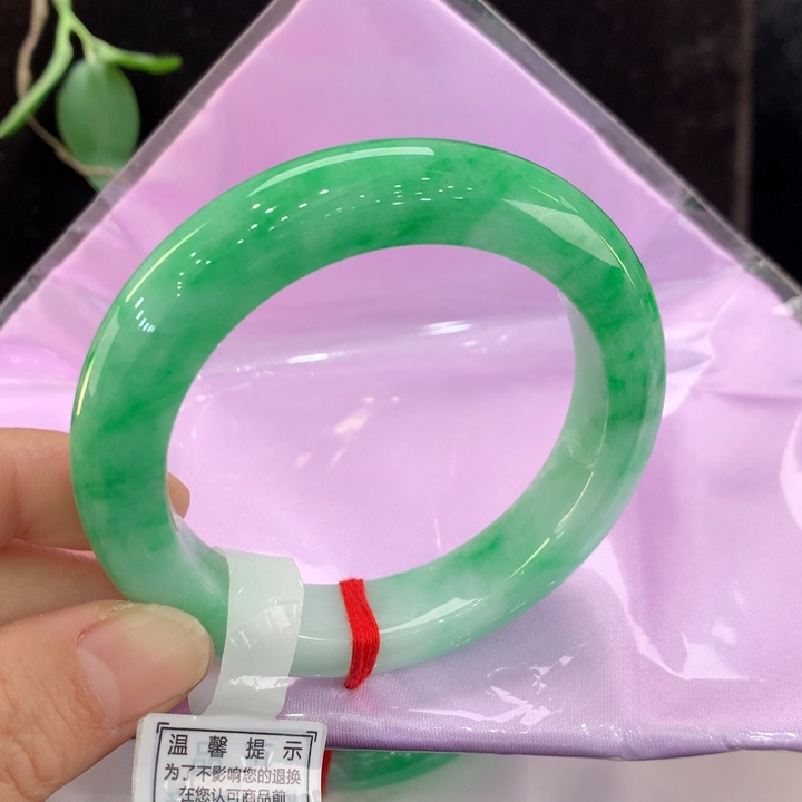 翡翠手镯未镶嵌111/0162