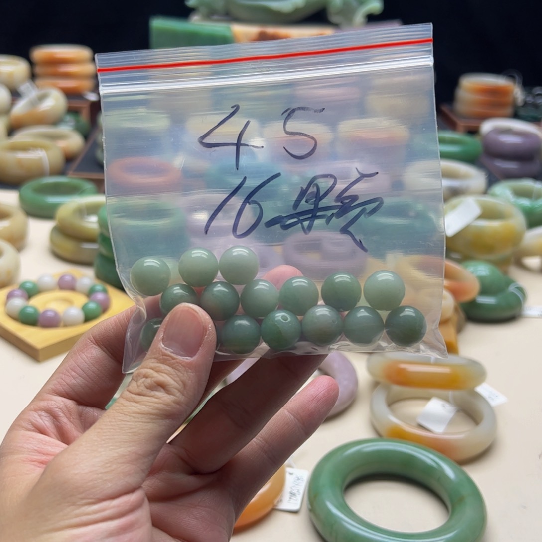 石英质玉手串未镶嵌