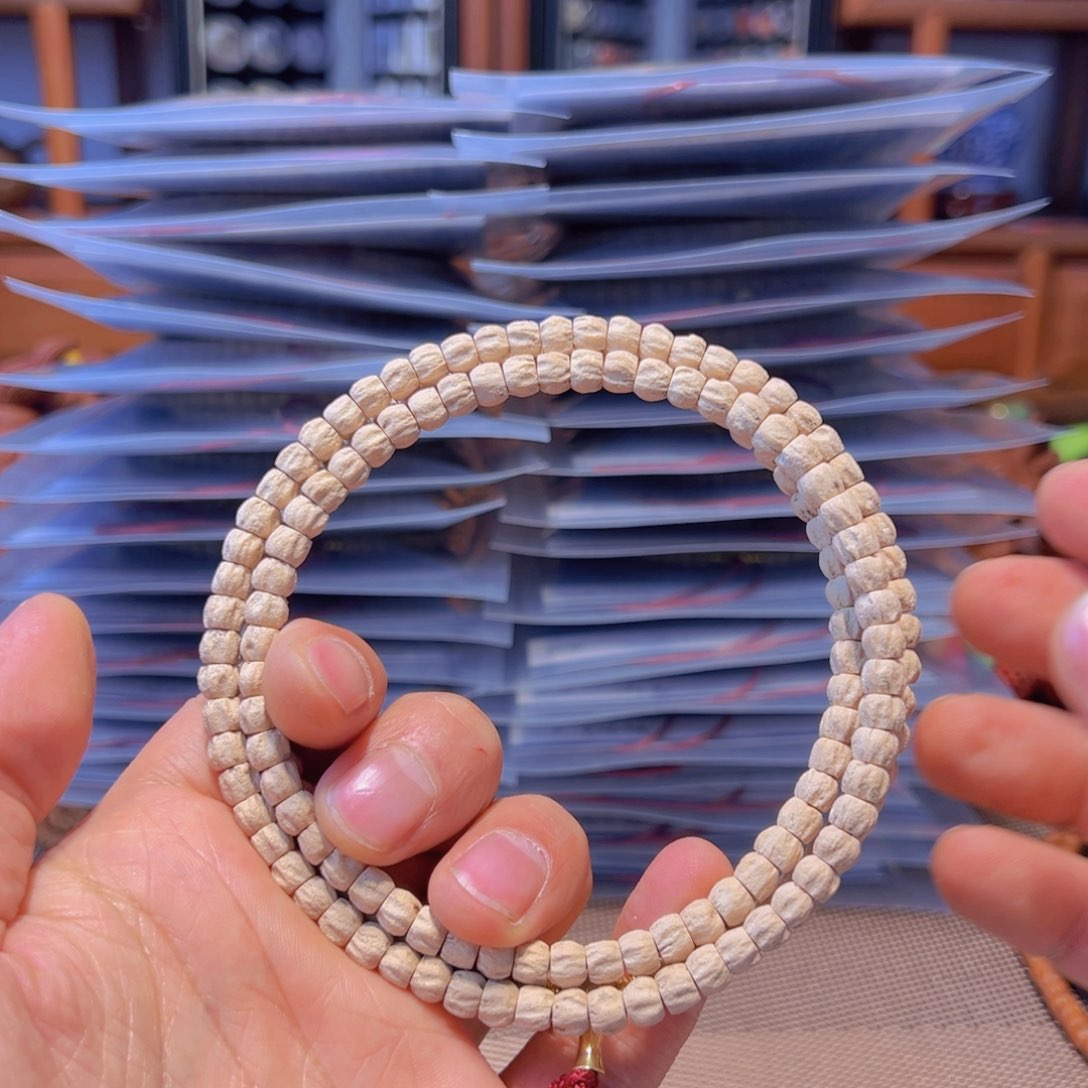 柏香籽/百香籽吊坠李**?