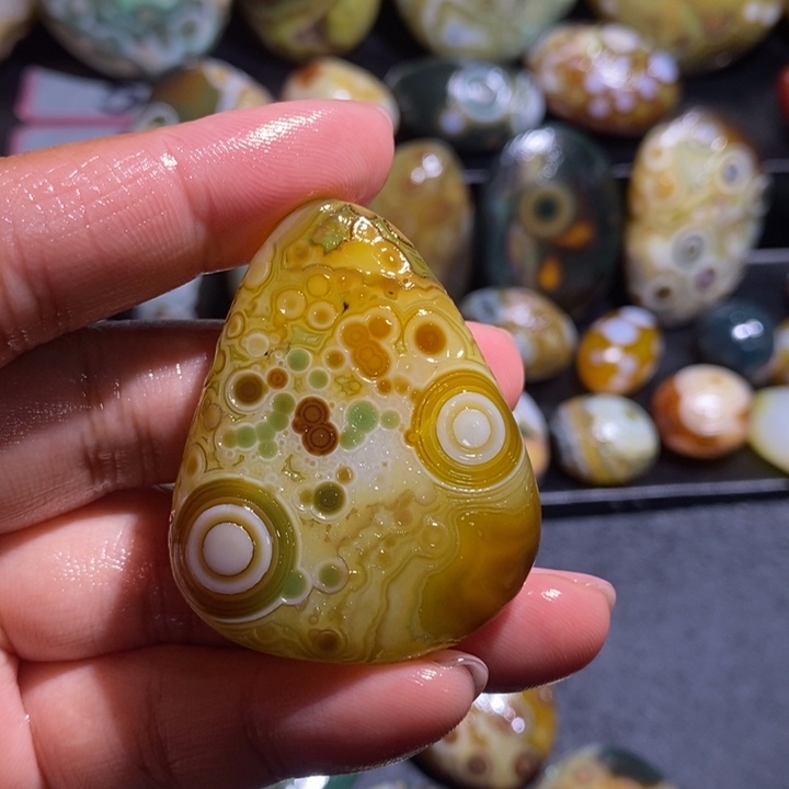 玛瑙/玉髓未镶嵌珠宝奇石126