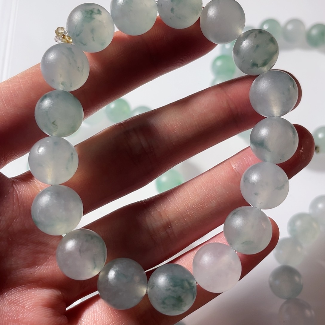 定制翡翠未镶嵌挂件