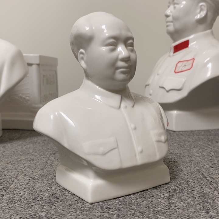 瓷片摆件家居设计中心的设计师们