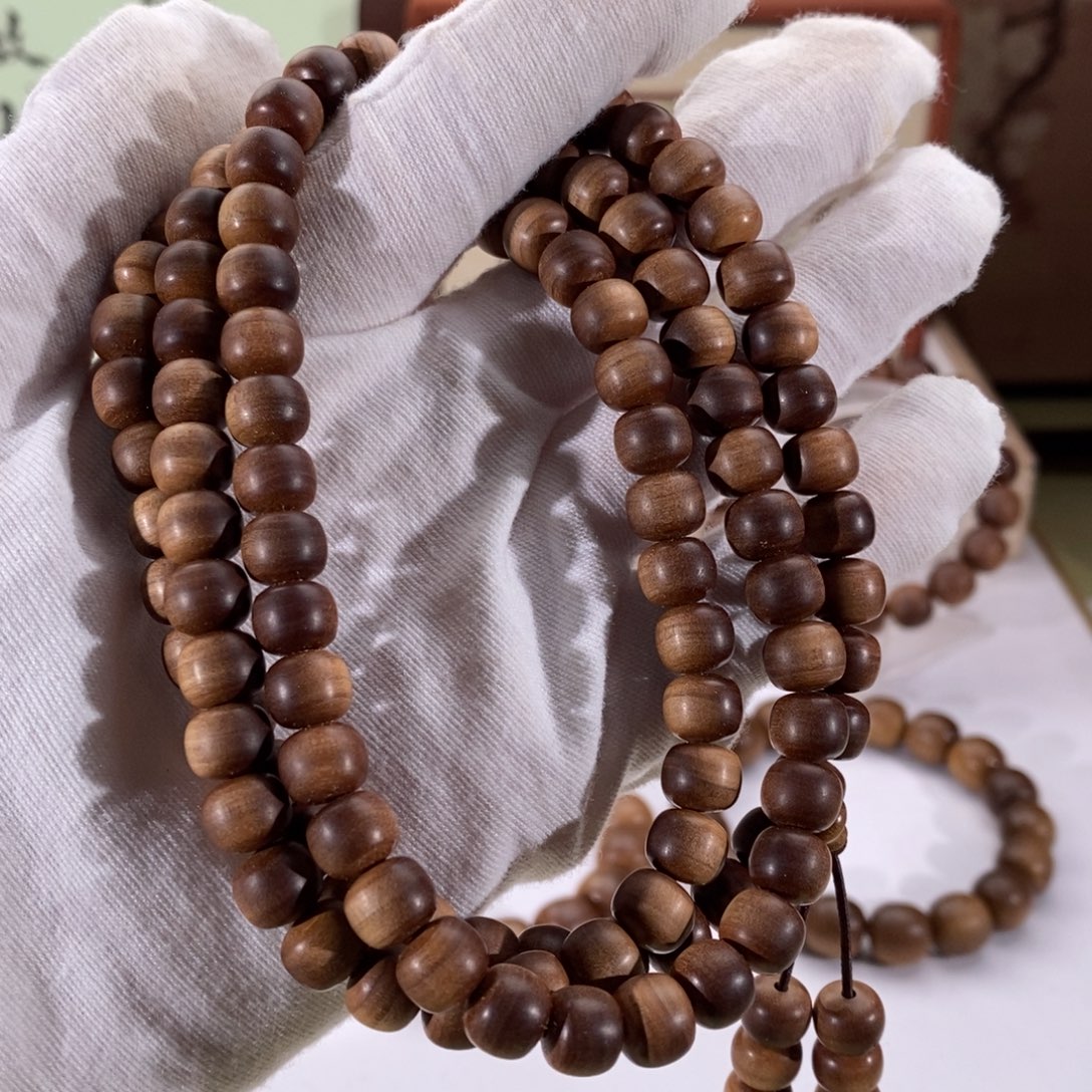 白***²无事牌檀香木横纹黑肉78*108沉水树心