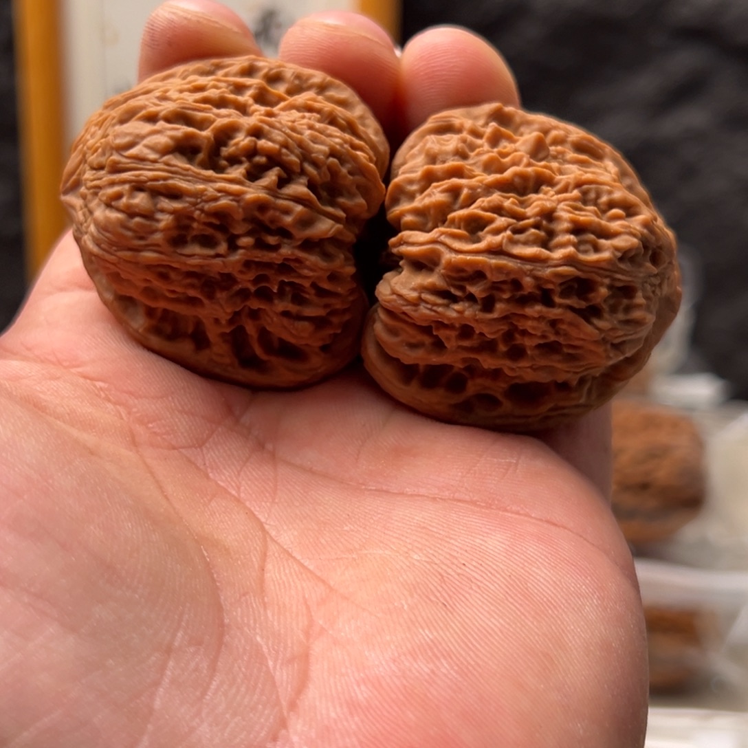 金***易把件文玩核桃南疆43阴皮