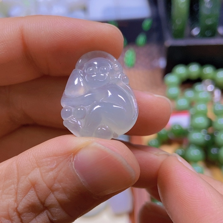 翡翠颈饰未镶嵌猴子吊坠