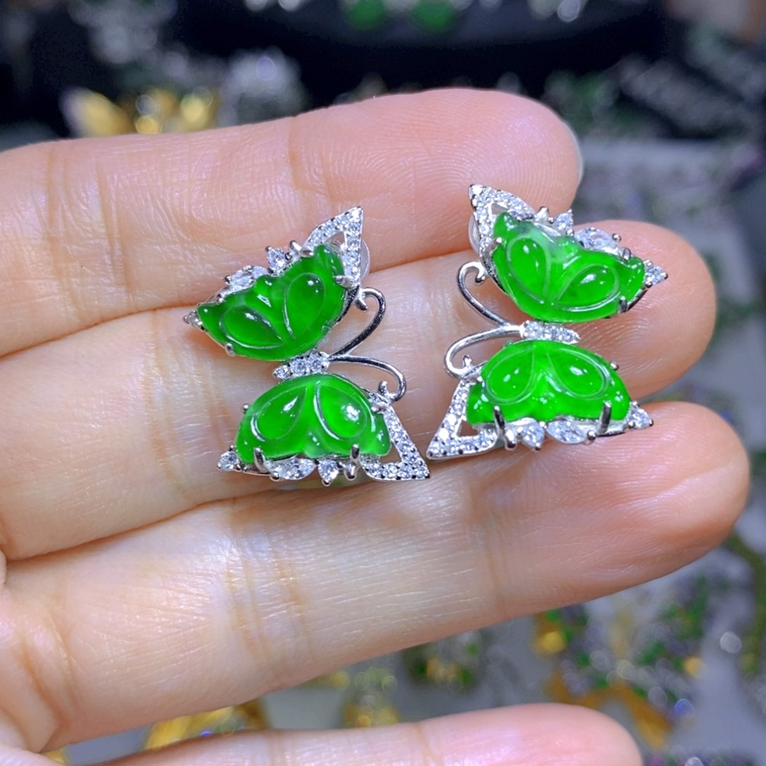 翡翠颈饰银S925镶嵌天然翡翠