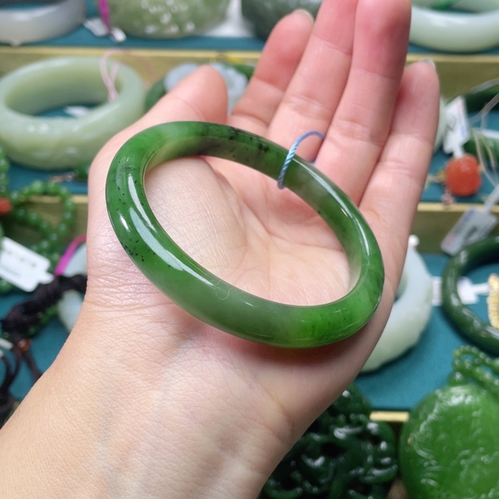 和田玉手镯53圈口 编号5未镶嵌