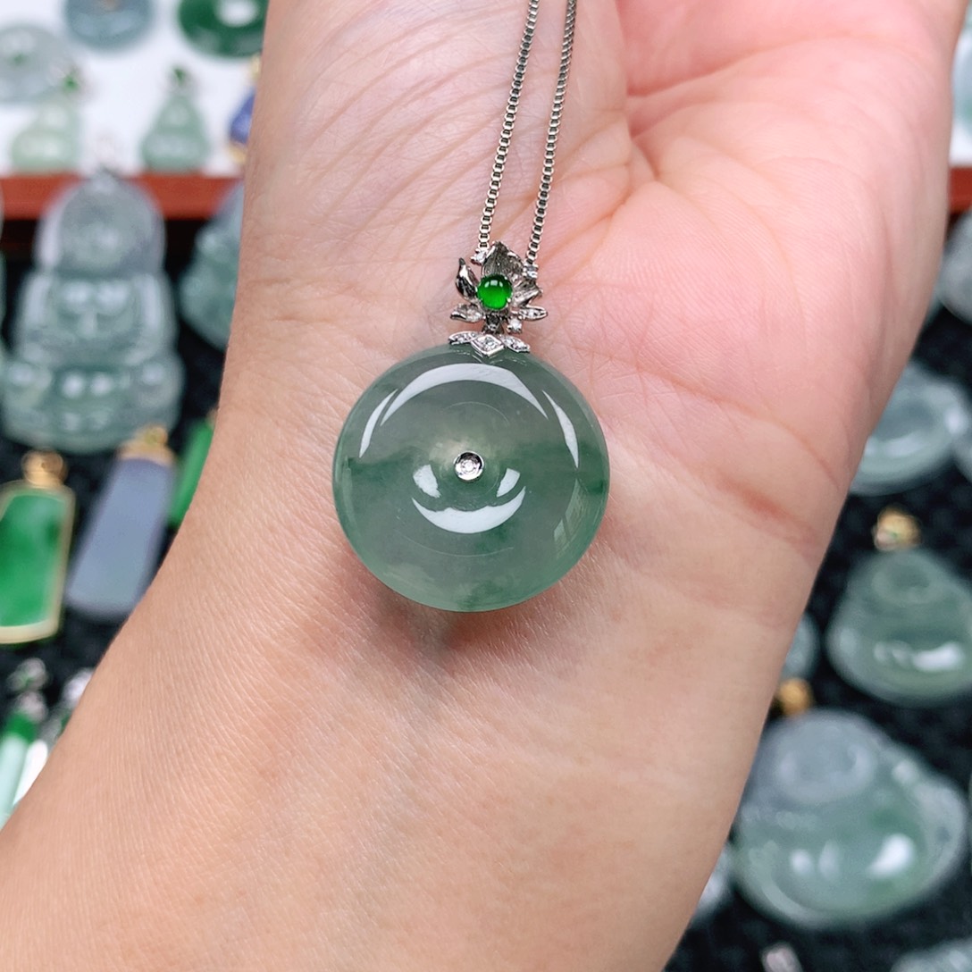 翡翠吊坠(不含链)18K金镶嵌谁****5