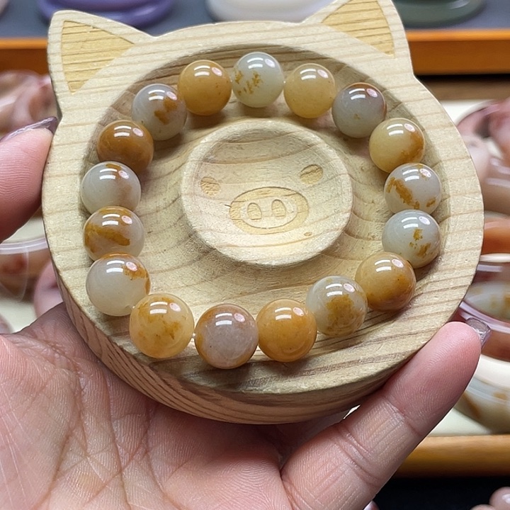 未镶嵌手镯石英质玉