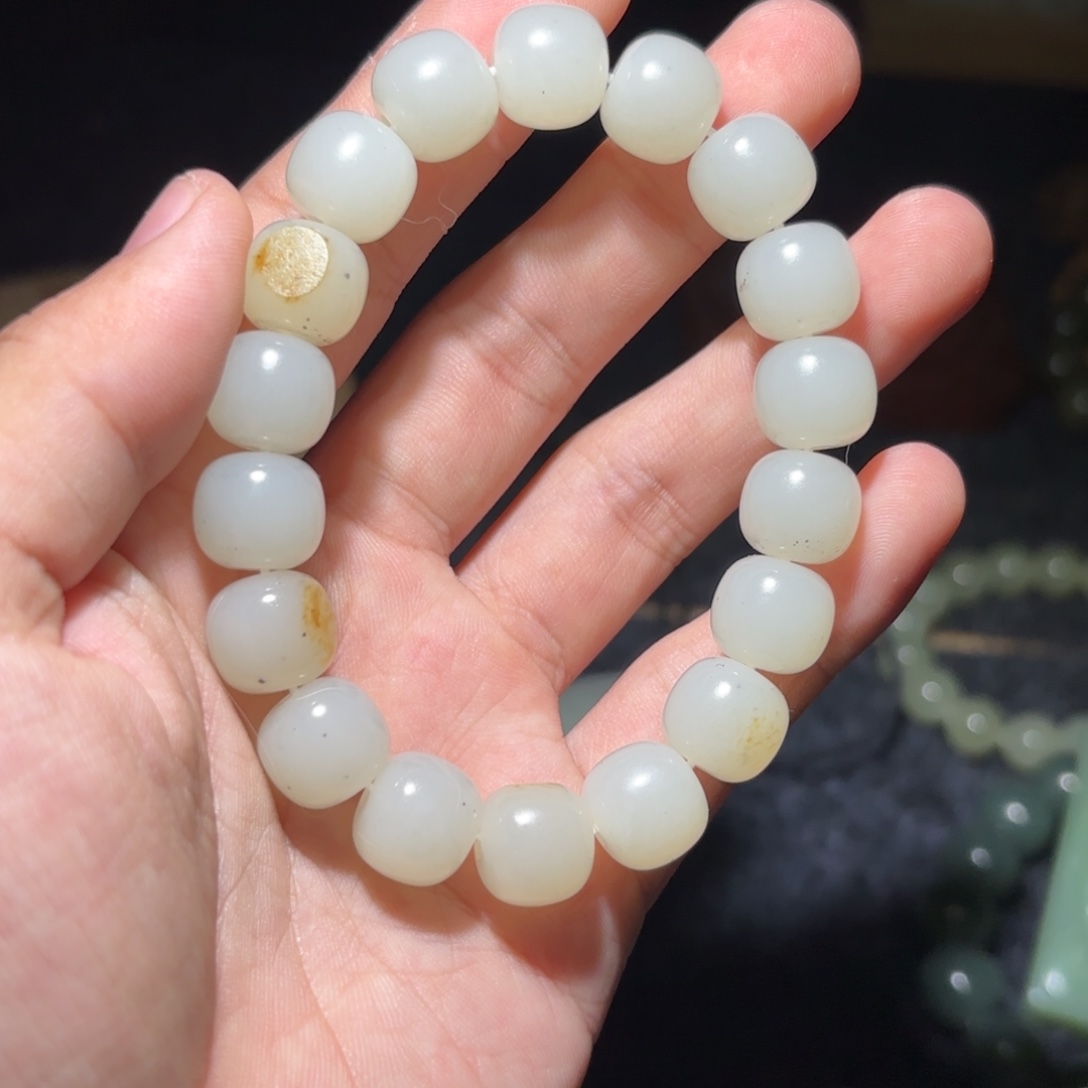 禅***味和田玉未镶嵌手链