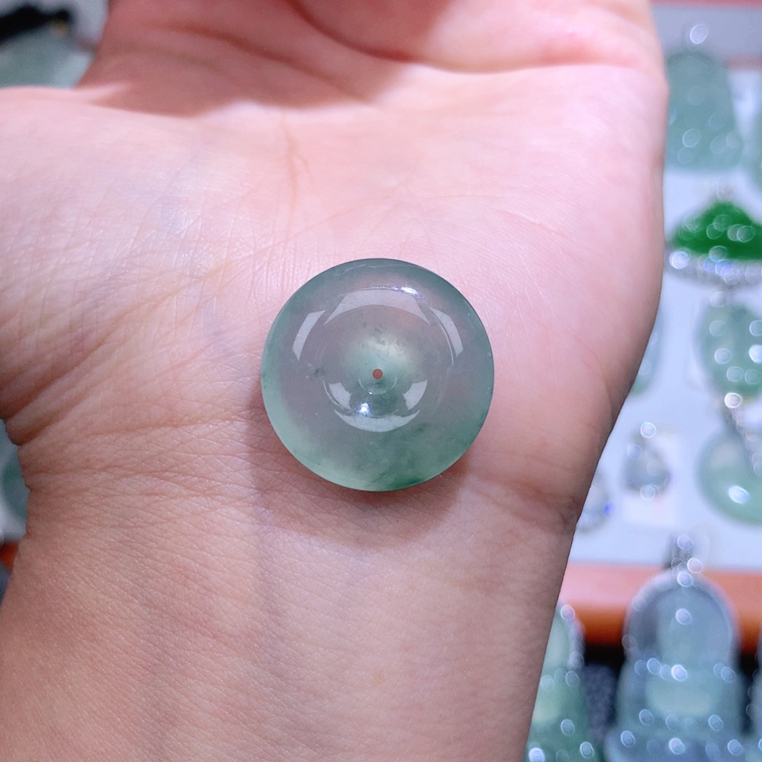 翡翠未镶嵌颈饰扣子