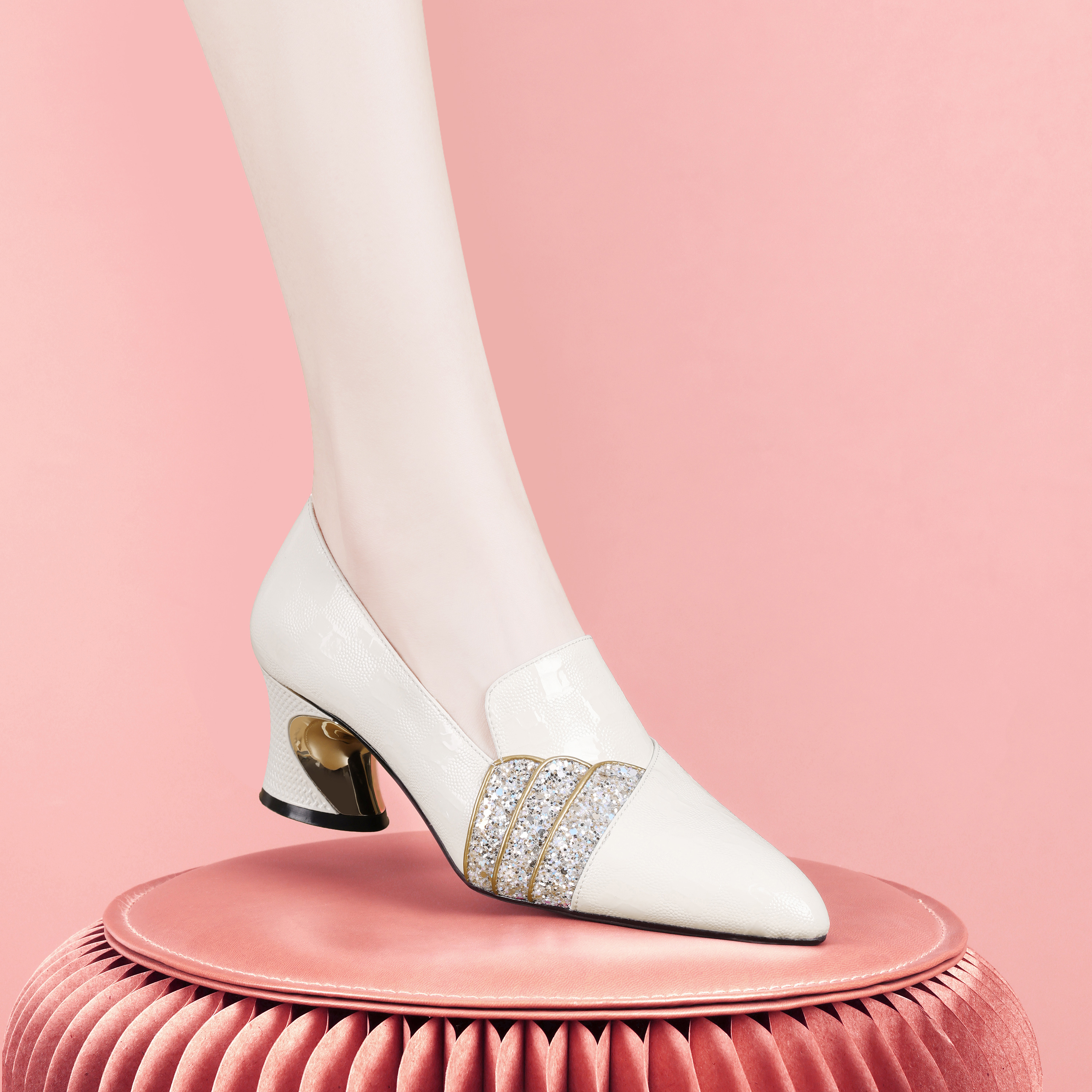 梵芮诗2025年春秋尖头格利特钻饰显瘦低跟单鞋-J2240