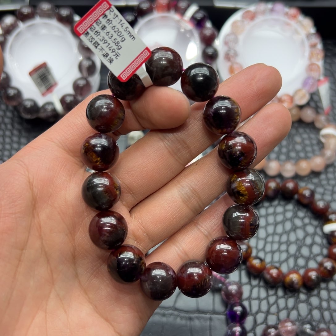 水晶手链未镶嵌好看