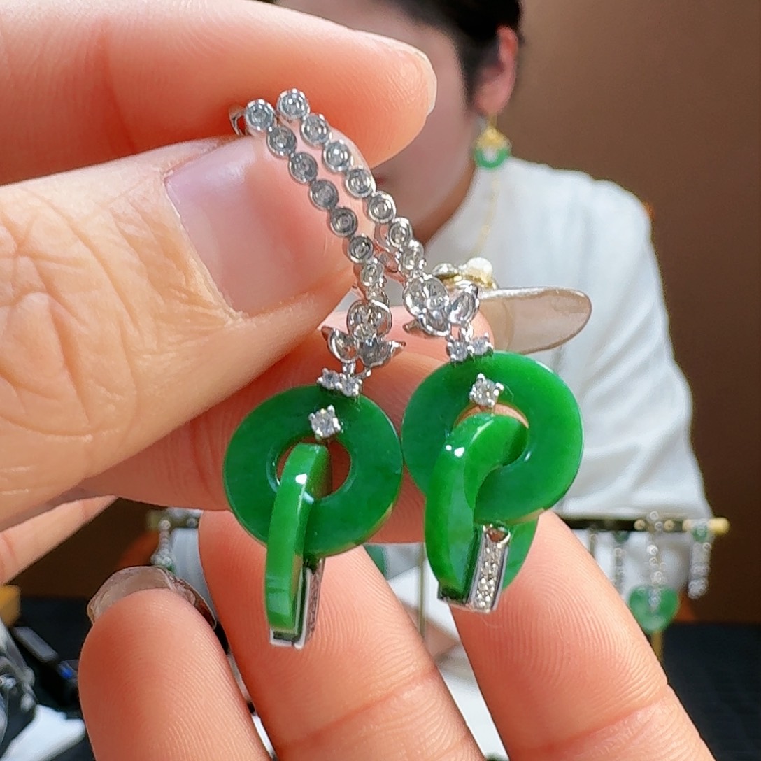 翡翠耳饰18K金镶嵌耳饰