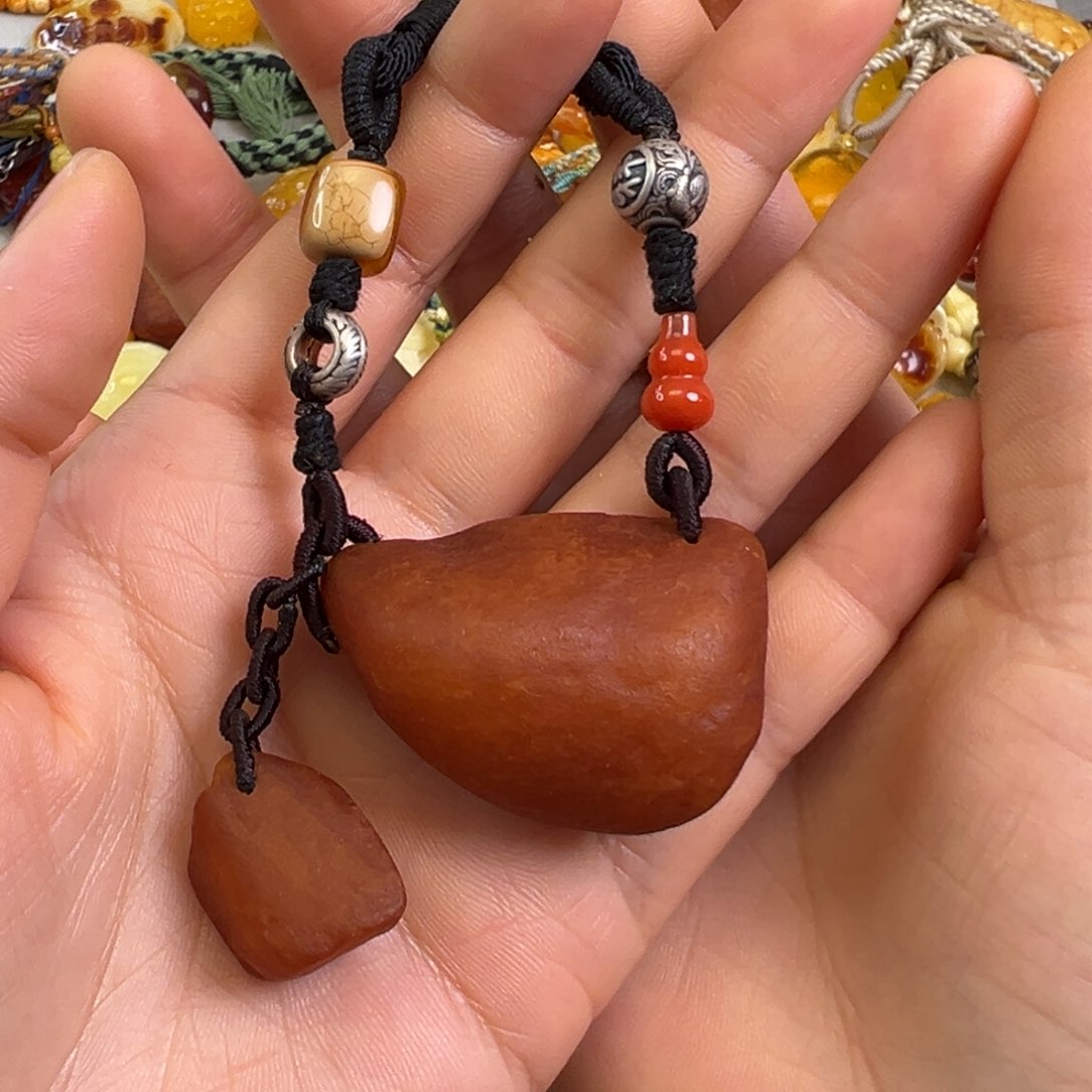 未镶嵌蜜蜡裸石w**?蜜蜡