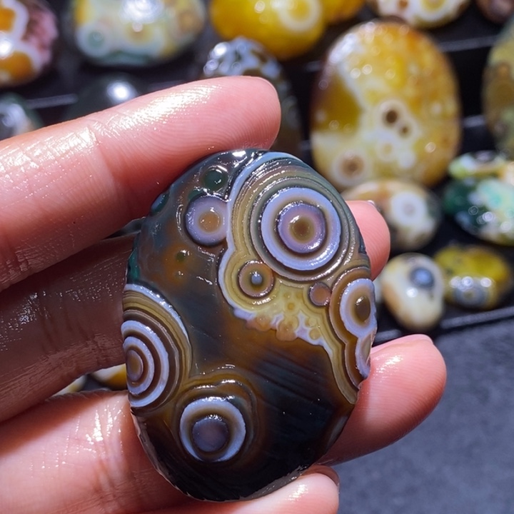 玛瑙/玉髓未镶嵌珠宝半成品94