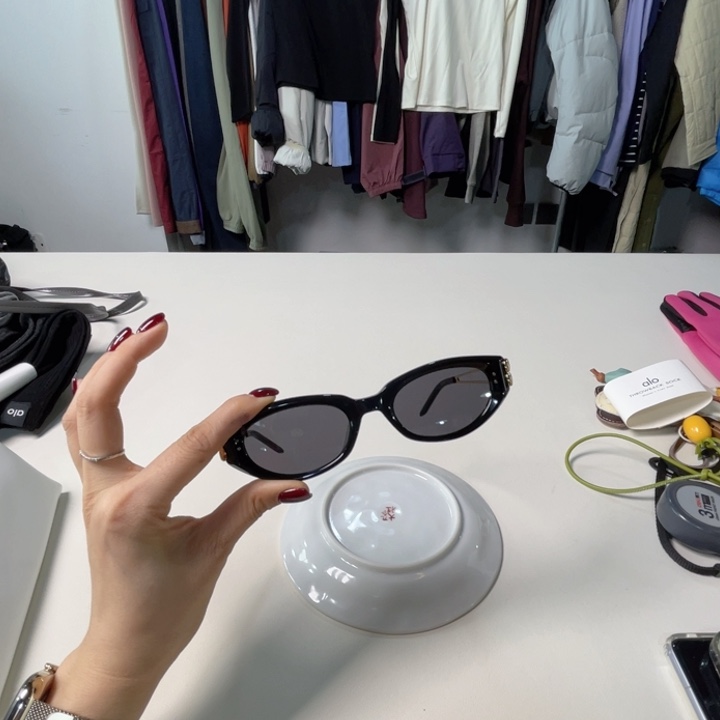 瓷片黑金。。。。。。。。。。。。