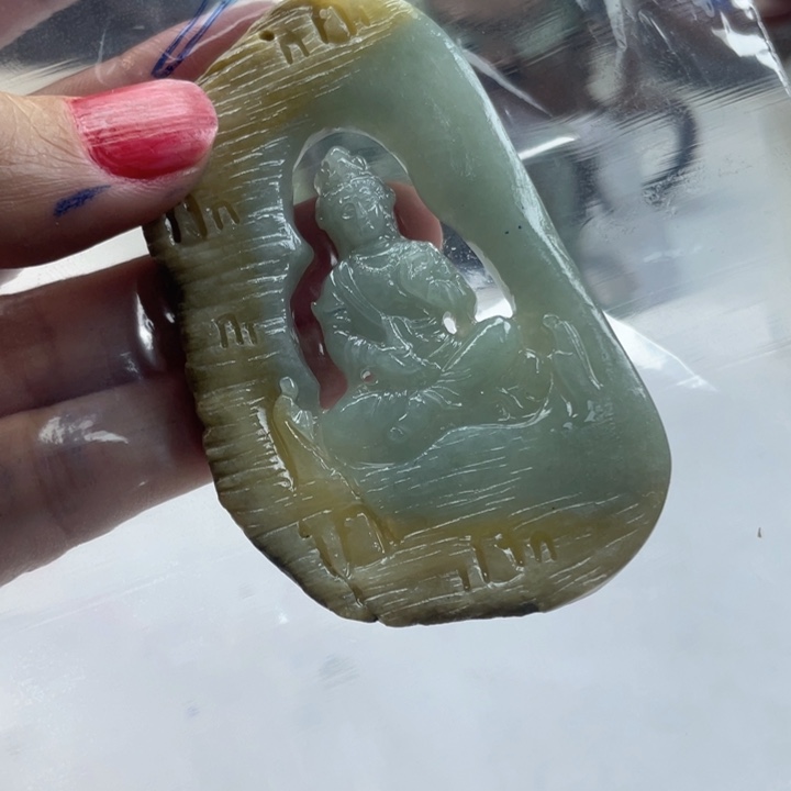 该***生定制翡翠未镶嵌毛货