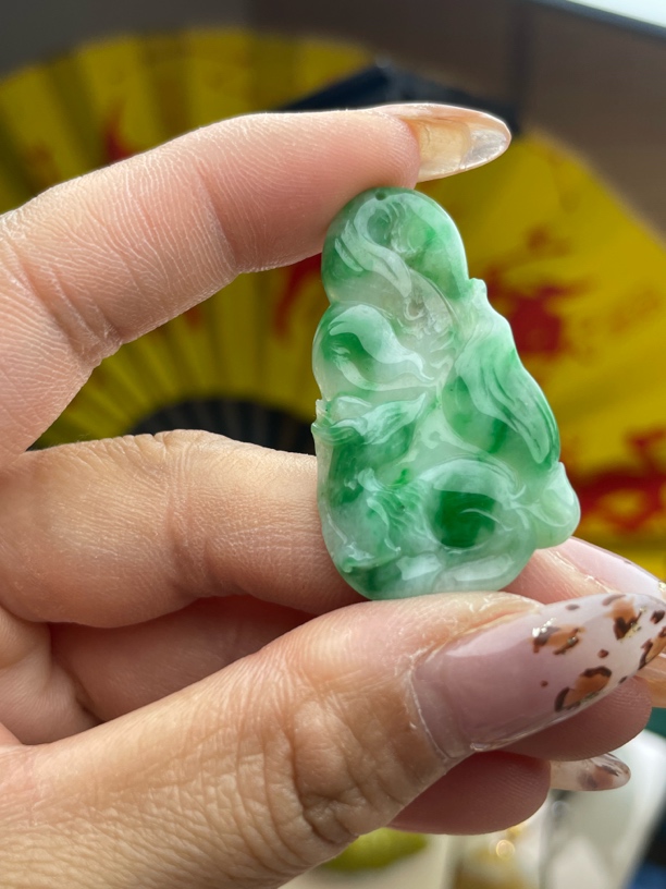 翡翠阳绿九尾狐特色吊坠