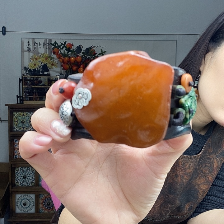 蜜蜡手镯未镶嵌手镯