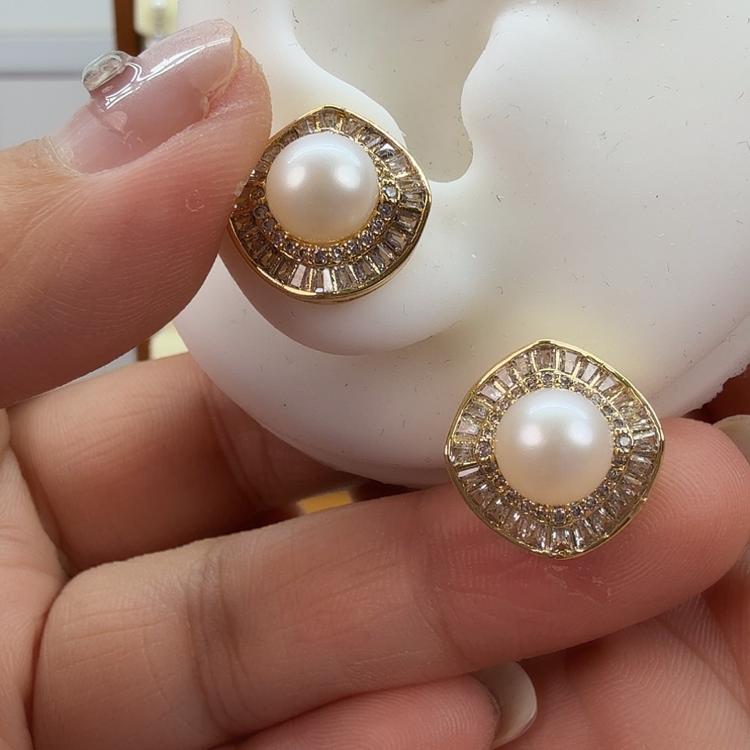 淡水珍珠未镶嵌耳饰