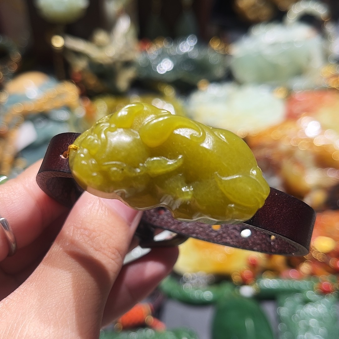 未镶嵌岫玉毛衣链