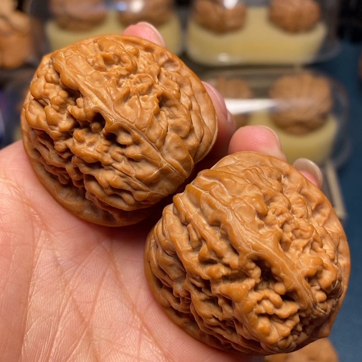 【闪购商品】文玩核桃把件凤凰台