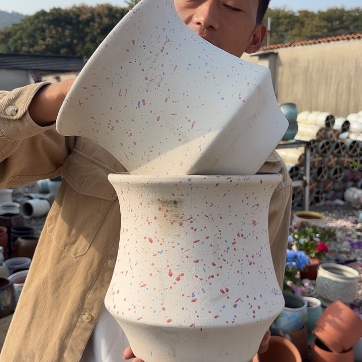 小蛮腰瑕疵两个口径20高度20