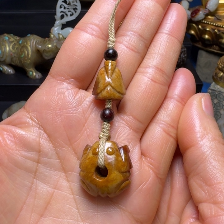 和田玉（糖玉）挂件未镶嵌