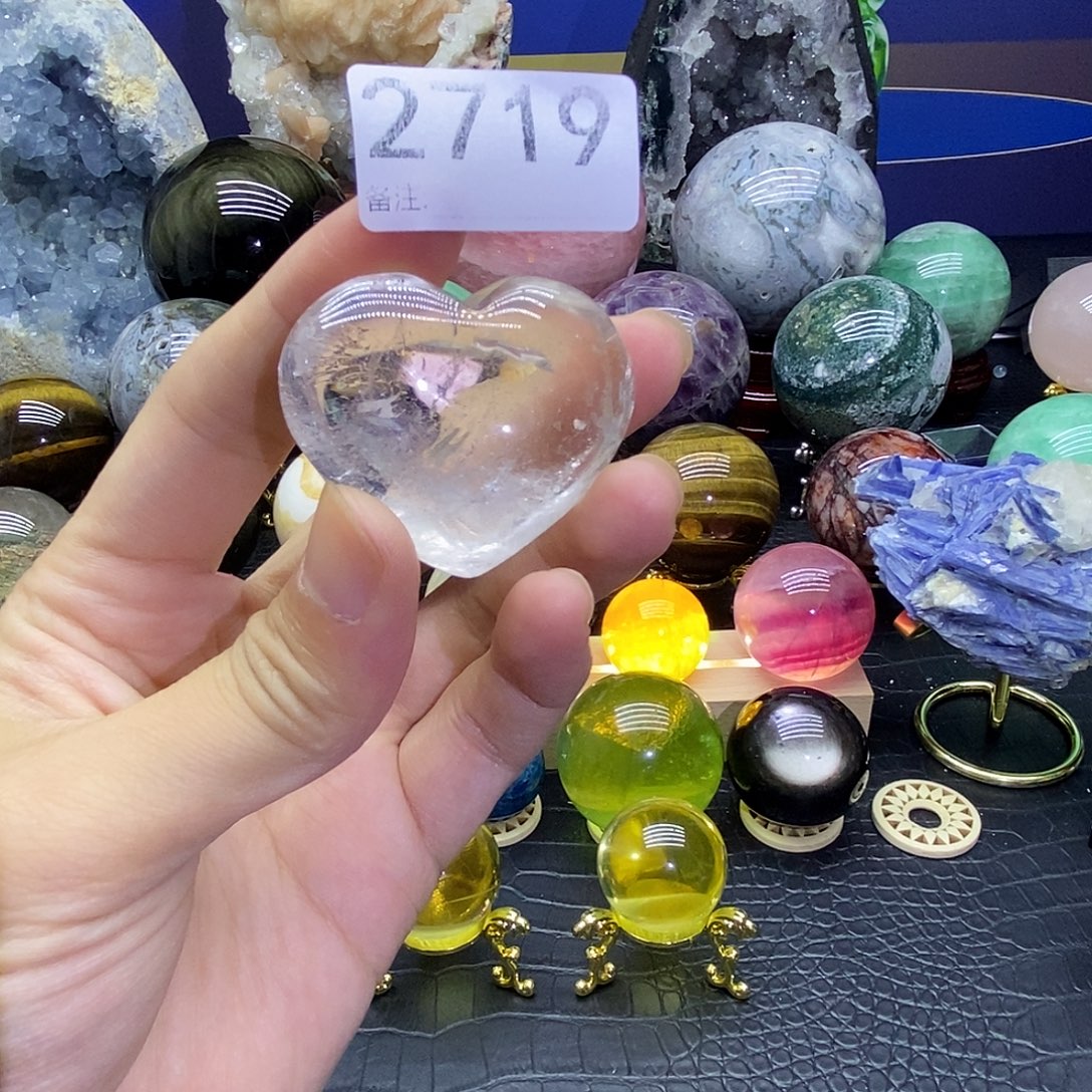 未镶嵌大型摆件（非配饰）水晶