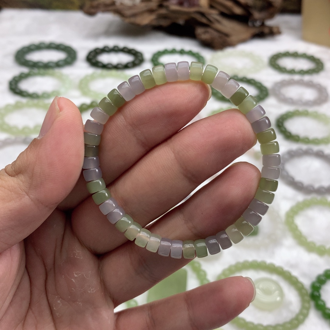 和田玉未镶嵌手串（多宝药片5.8）