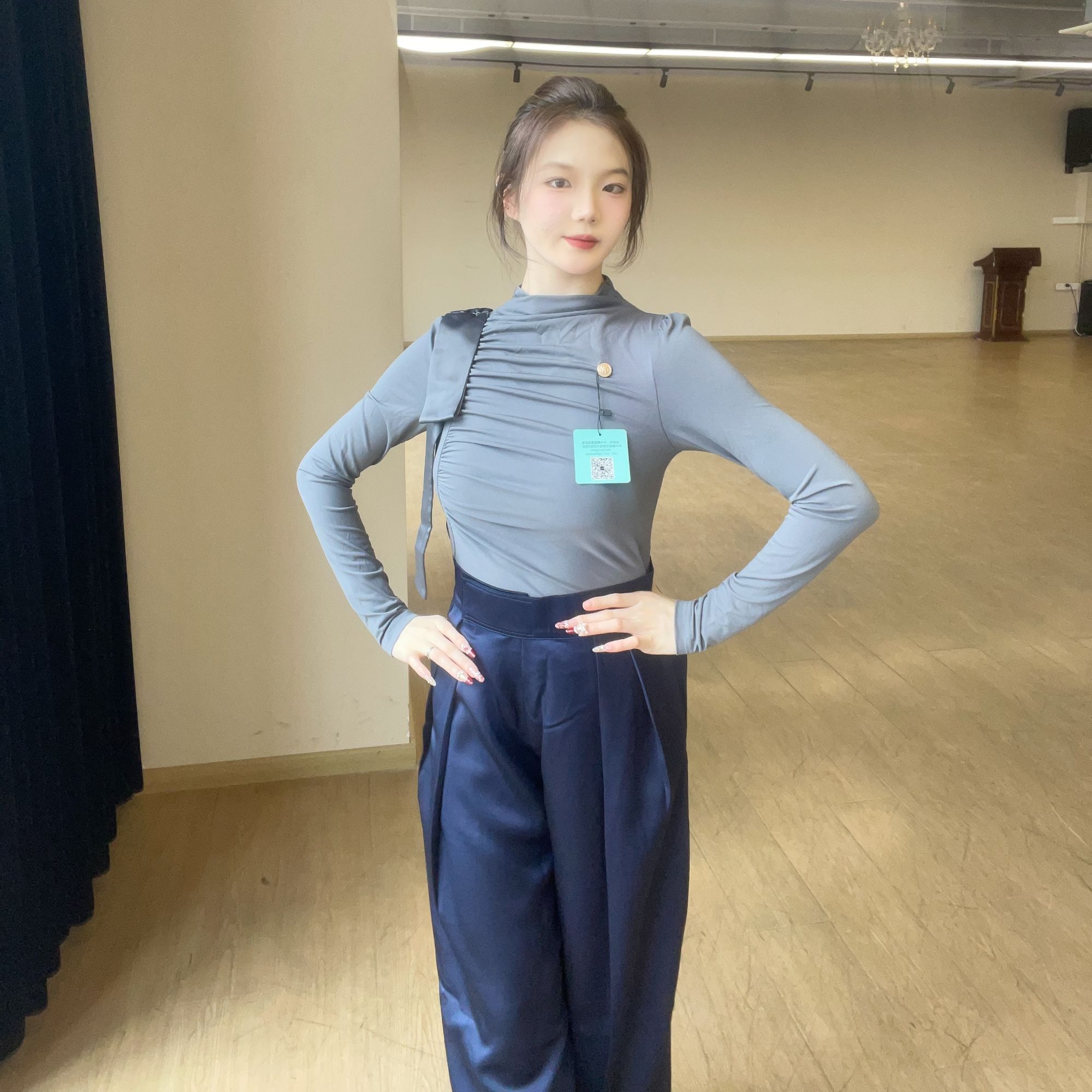 WIN定制灰折舞服气质修身高领时尚跳舞洋气上衣上衣摩登舞舞蹈服