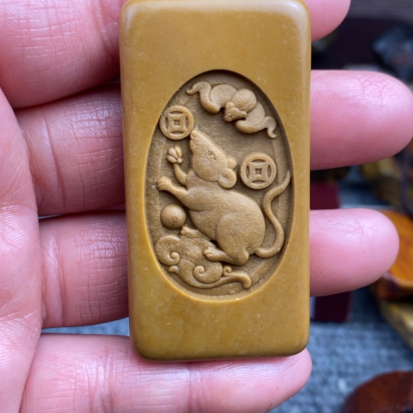 【闪购商品】原石雕刻手把件