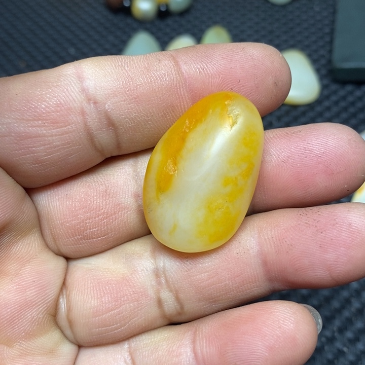 和田玉珠宝奇石未镶嵌