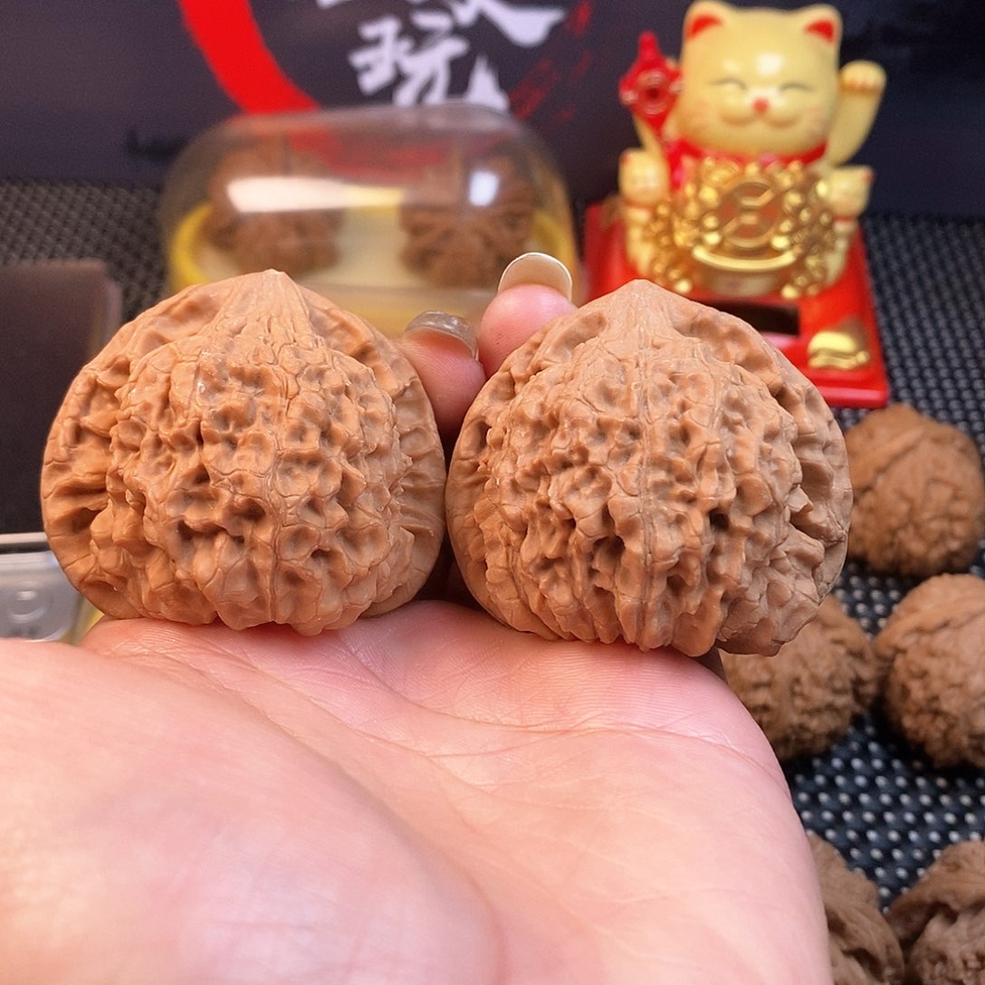 文玩核桃吊坠斯****司48尺官帽全品
